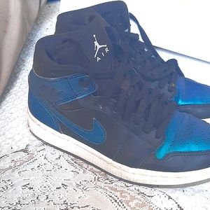 Women's Jordan One Mids